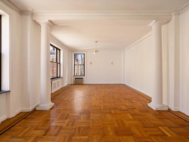 Apartment for sale in Arverne, New York