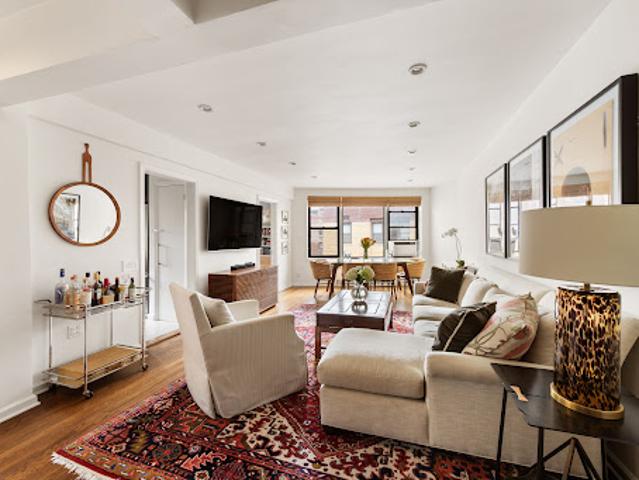 Apartment for sale in Arverne, New York