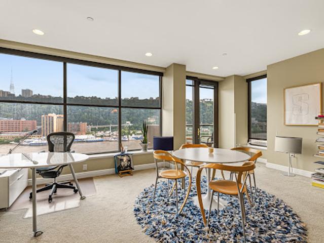 Apartment for sale in Pittsburg, Pennsylvania