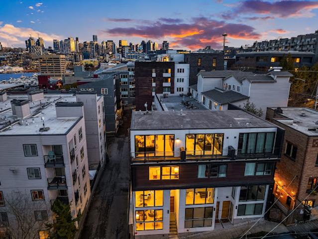 Apartment for sale in Seattle