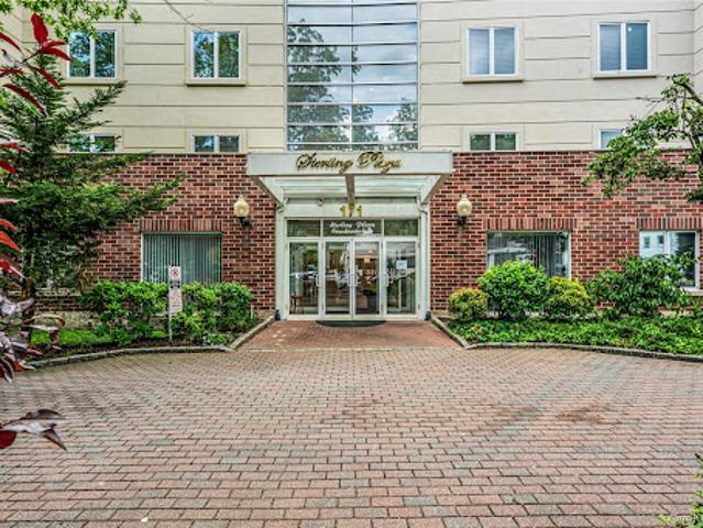 Apartment for sale in Nassau, New York