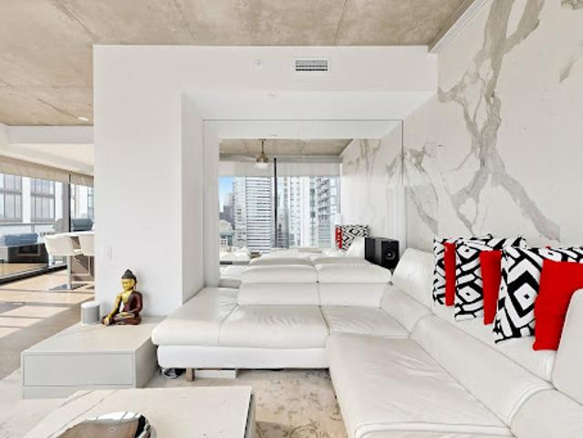 Apartment for sale in Woburn, Ontario
