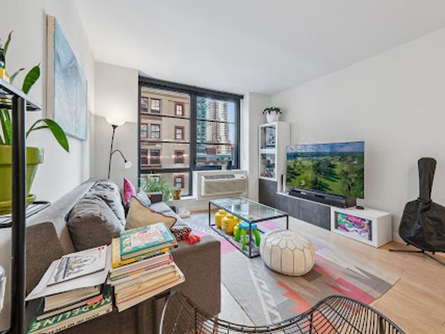 Apartment for sale in Hudson, New Jersey