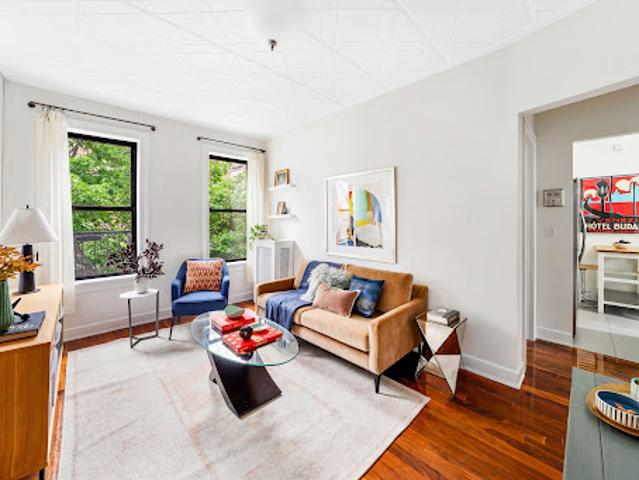 Apartment for sale in Arverne, New York