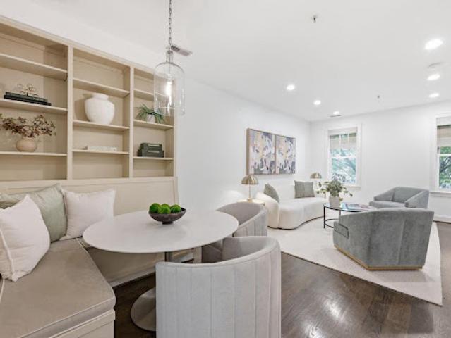 Apartment for sale in Washington