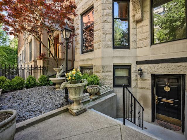 Apartment for sale in Chicago Park, Illinois