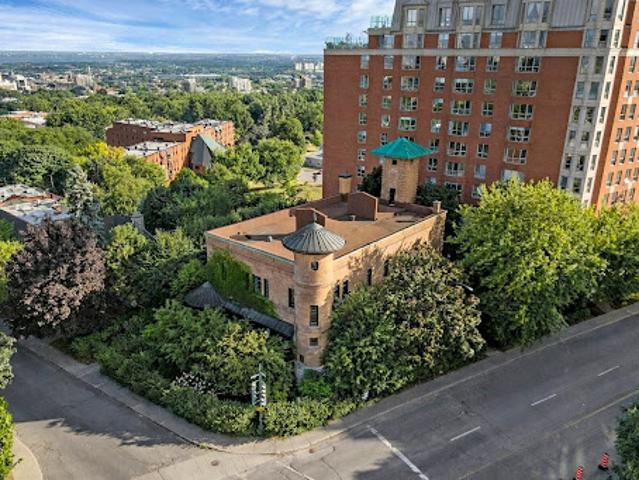 Apartment for rent in Westmount, Quebec
