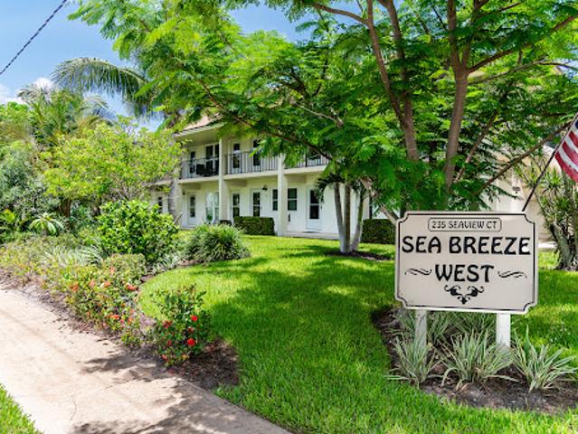 Apartment for sale in Marco Island, Florida