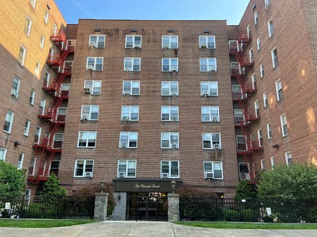 Apartment for sale in Eastchester, New York
