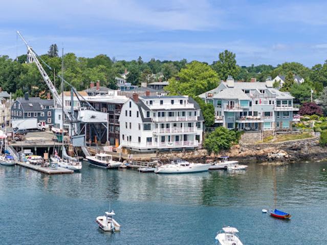 Apartment for sale in Marblehead, Massachusetts