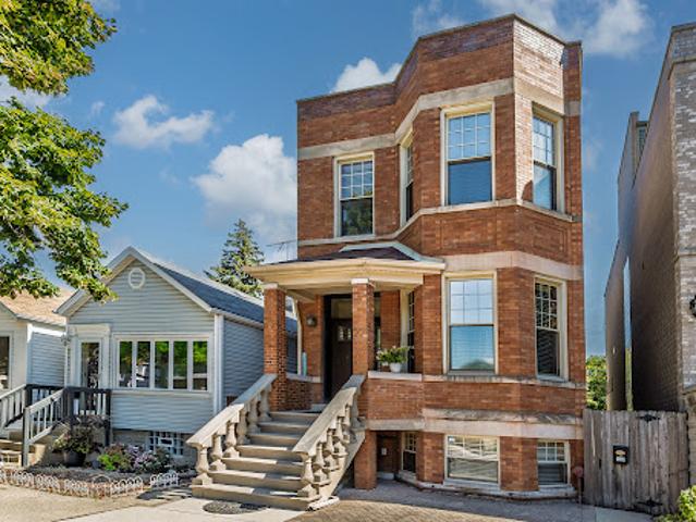 Apartment for sale in Chicago, Illinois