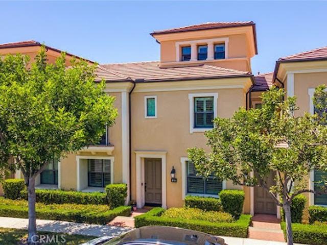 Apartment for sale in Irvine, California