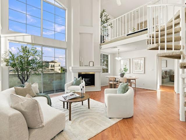 Apartment for sale in Los Angeles, Los Angeles County