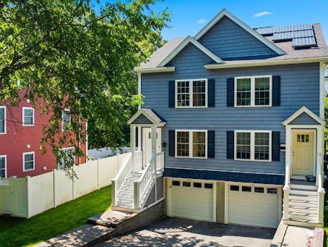 Apartment for sale in Arlington, Massachusetts