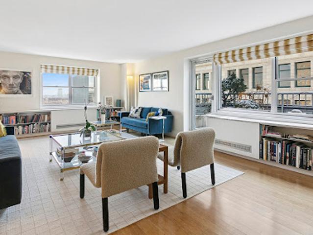 Apartment for sale in Arverne, New York