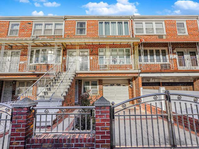 Apartment for sale in Brooklyn Apartment for sale in Brooklyn