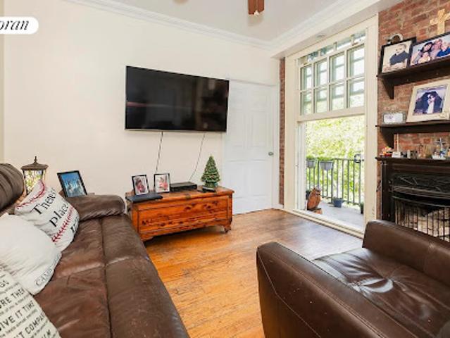 Apartment for sale in Arverne, New York