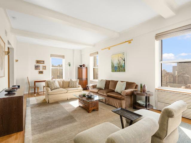 Apartment for sale in Arverne, New York