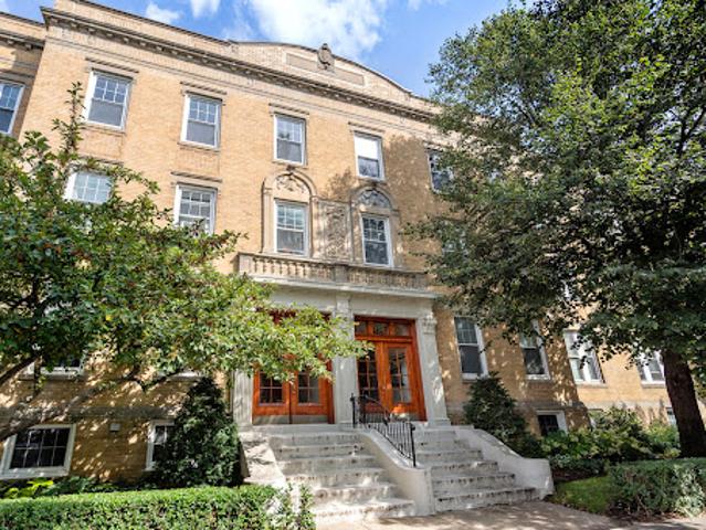 Apartment for sale in Brookline, Massachusetts