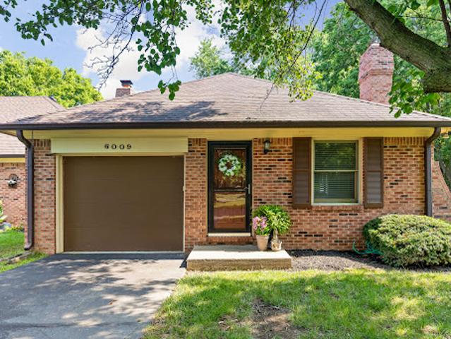 Apartment for sale in Camby, Indiana