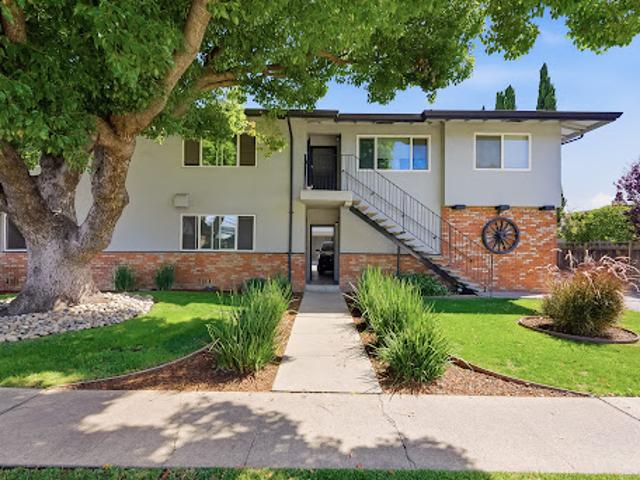 Apartment for sale in San Mateo, California