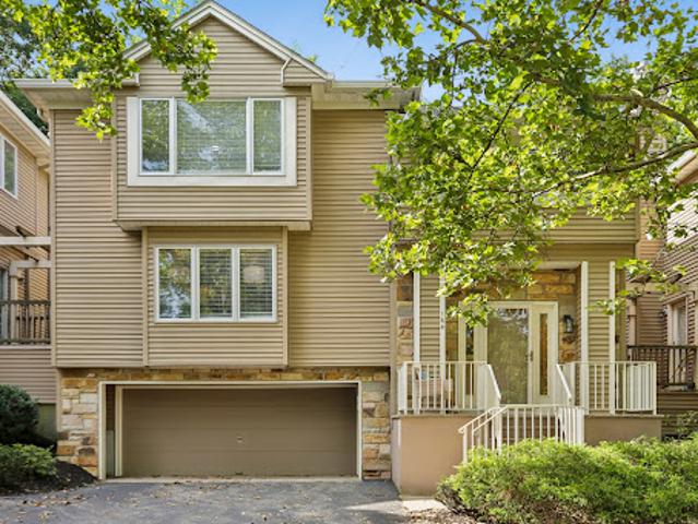 Apartment for sale in West Orange, New Jersey