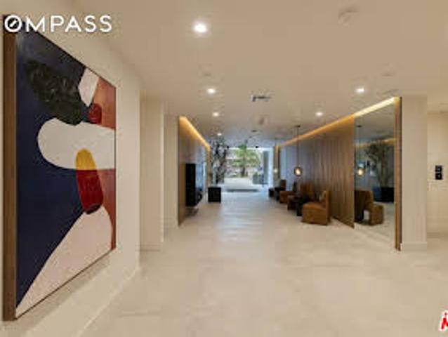 Apartment for sale in Los Angeles Apartment for sale in Los Angeles