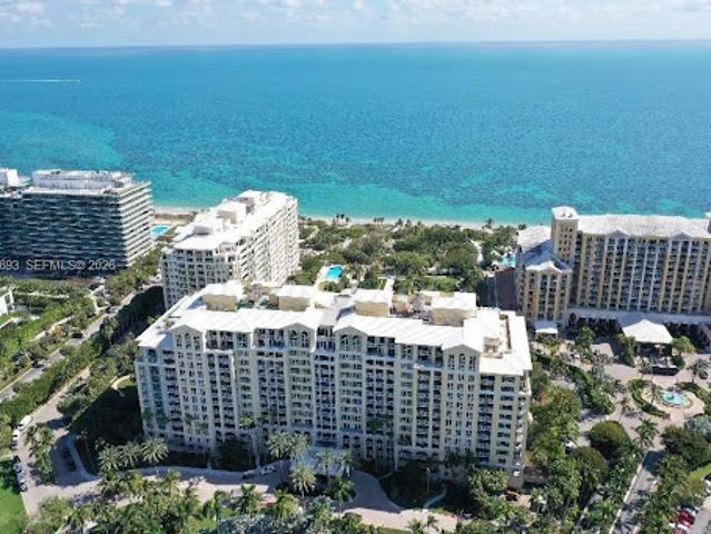 Apartment for sale in Key Biscayne, Florida