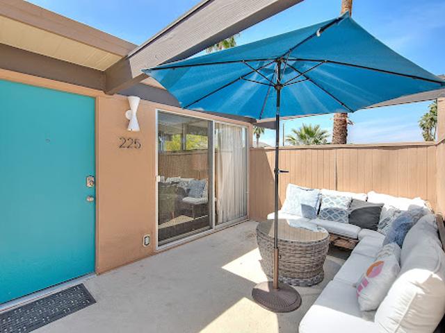Apartment for sale in Palm Springs, California
