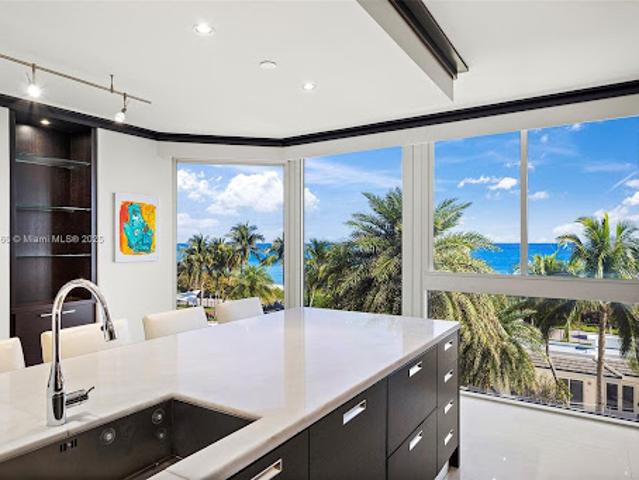 Apartment for sale in Miami Beach, Florida