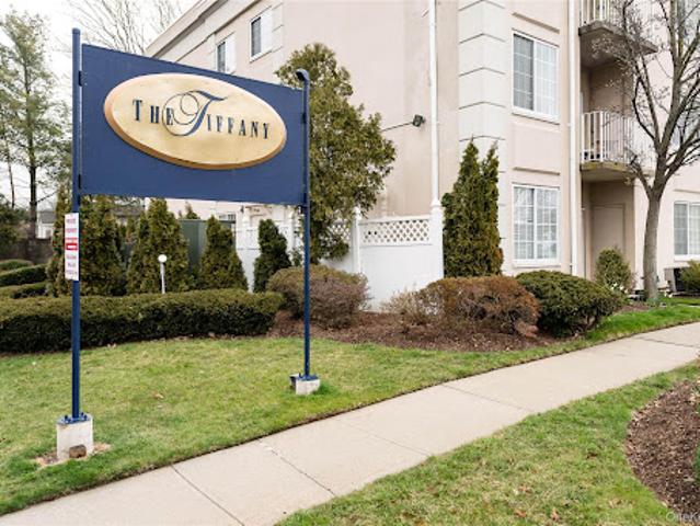Apartment for sale in Nassau, New York