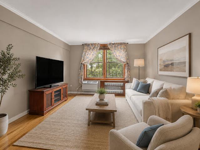 Apartment for sale in Queens, Arverne