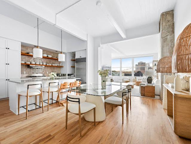 Apartment for sale in Arverne, New York