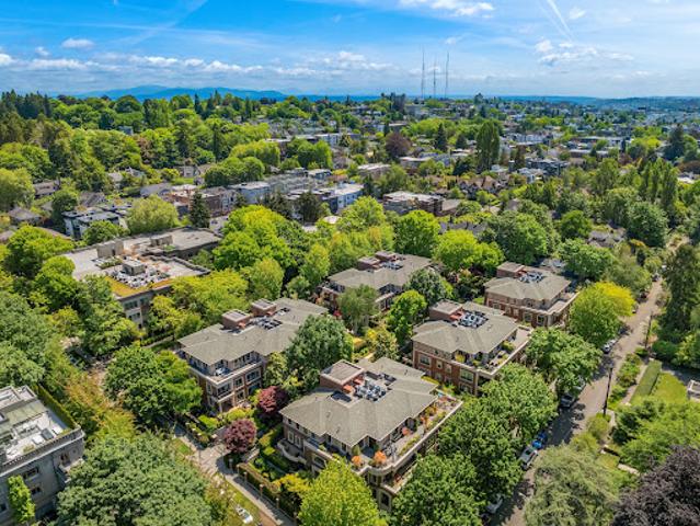 Apartment for sale in Seattle, Washington