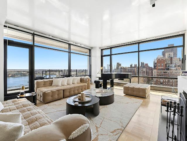 Apartment for sale in Arverne, New York