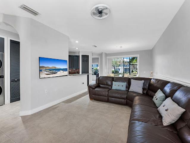 Apartment for sale in Naples, Florida