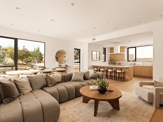 Apartment for sale in Santa Monica, California