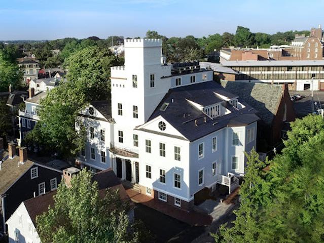 Apartment for sale in Newport, Rhode Island