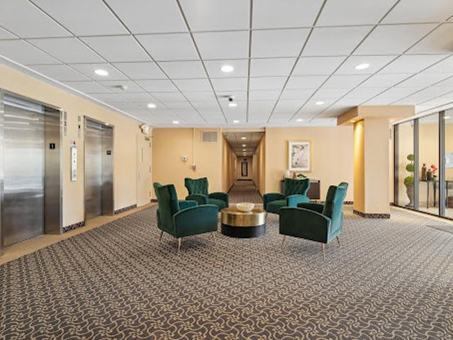 Apartment for sale in Summit, New Jersey
