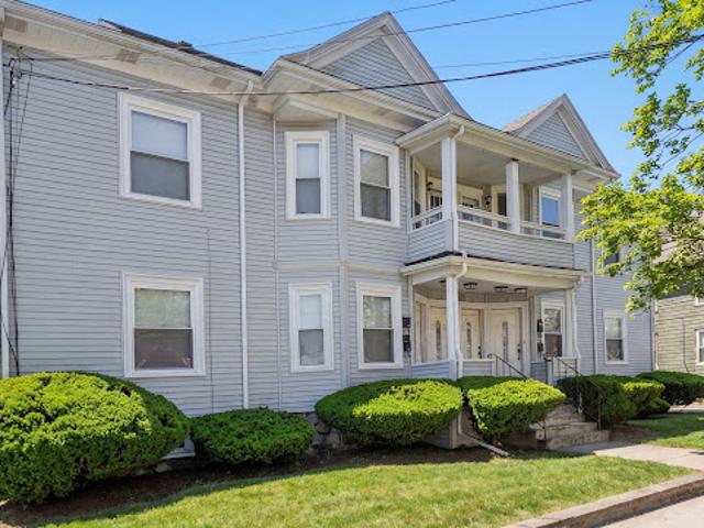 Apartment for sale in Waltham, Massachusetts