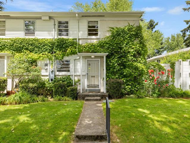 Apartment for sale in Oregonia