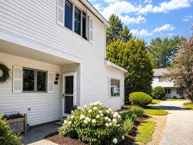 Apartment for sale in Brunswick, Maine