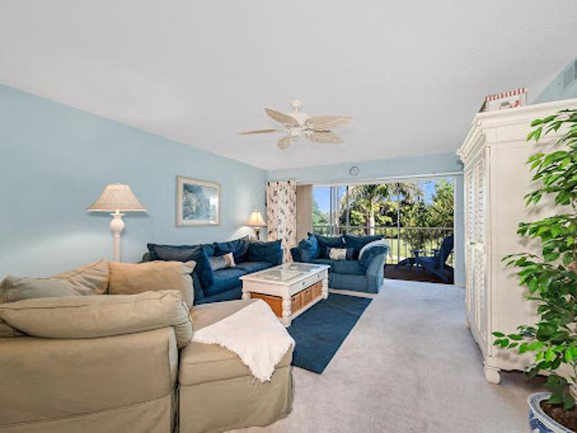 Apartment for sale in Naples, Florida