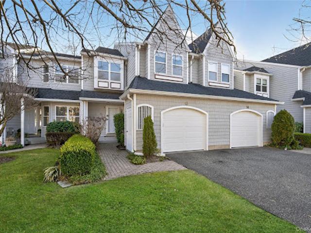 Apartment for sale in Huntington, New York