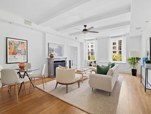 Apartment for sale in Arverne, New York