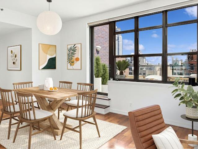 Apartment for sale in Arverne, New York