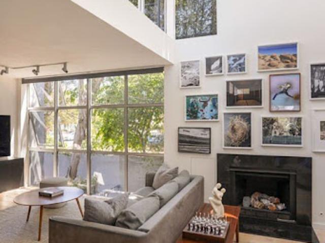 Apartment for sale in Santa Monica, California