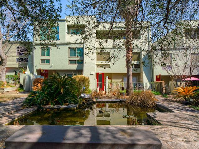 Apartment for sale in Leesville, Texas