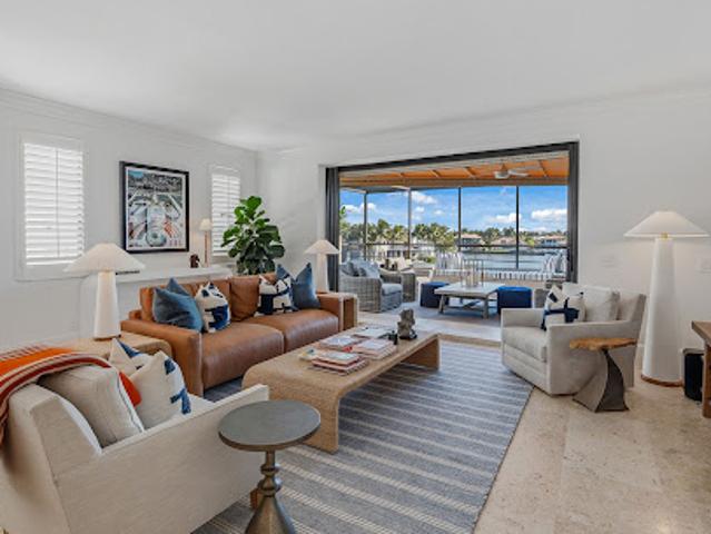 Apartment for sale in Naples, Florida