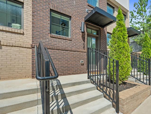 Apartment for sale in Decatur, Georgia